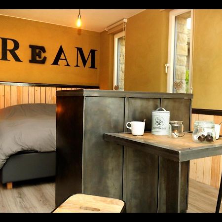 Sur Le Tige Hamois Bed & Breakfast Ngoại thất bức ảnh
