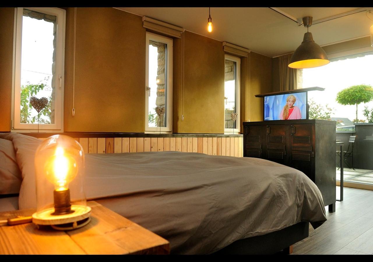 Sur Le Tige Hamois Bed & Breakfast Ngoại thất bức ảnh